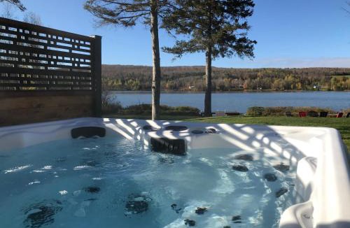 Saint-Malo Ski Chalet | Chalet Lindsay