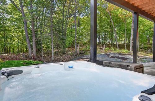 La Conception Ski Chalet | Chalet Lumina - Private Spa, Fire Pit, Pool Table