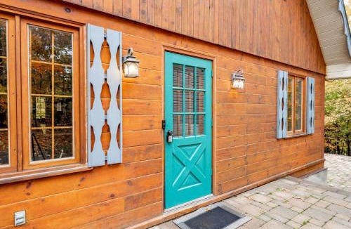 Cantley Ski Chalet | Chalet Mont Cascades w/Spa & Fibre Optic Internet