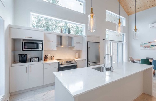 Shannon Ski Chalet | Chalet ODIN | Private Spa Pet Friendly Nature
