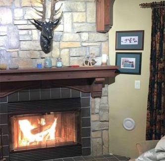 Mont-Tremblant Apartment | Chalet-Style Condo - 5 minutes to Lifts and village!