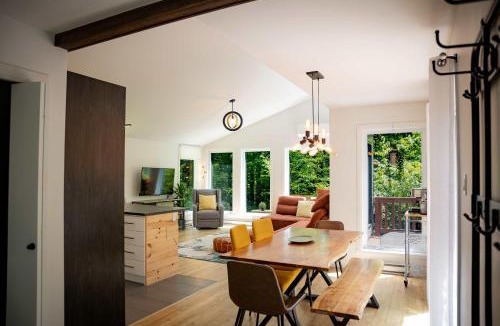Pont-Rouge Ski Chalet | Chalet Victoria - Private Spa & Nature