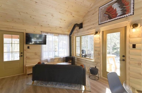 La Malbaie Ski Chalet | Chalets de Môh - HURON