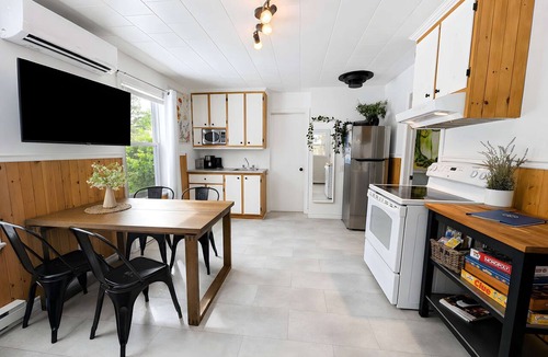 Saint-Tite-des-Caps Ski Chalet | Charlevoix - Chalet w/Spa, BBQ, Firepit & Nature