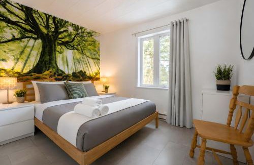 Saint-Tite-des-Caps Ski Chalet | Charlevoix spa bbq fire & nature