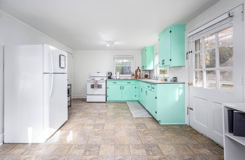 Croasdaile Farm Master House | Charming 2-bedroom duplex in fabulous Durham - close to Duke, downtown and UNC