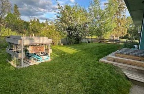 Cranbrook Apartment | Charming 2 bedroom home.🏔