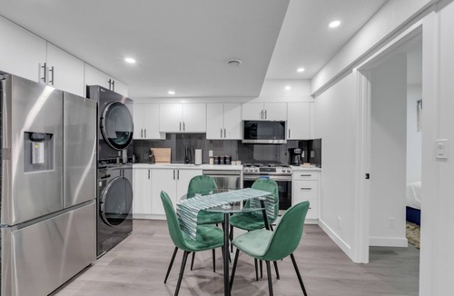 Sage Hill House | Charming 2BR Escape W/Fireplace
