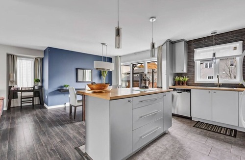 Communaute-Urbaine-de-l'Outaouais House | Charming 2BR Home | Free Parking | Near Ottawa