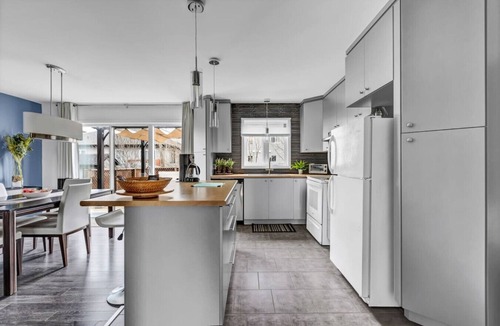 Communaute-Urbaine-de-l'Outaouais House | Charming 2BR Home | Free Parking | Near Ottawa