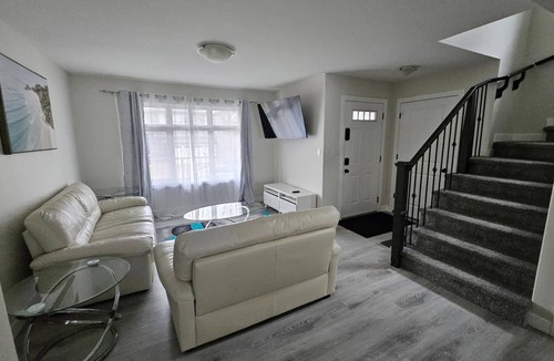 Regina House | Charming 3-bedroom house in Harbour Landing, Regina