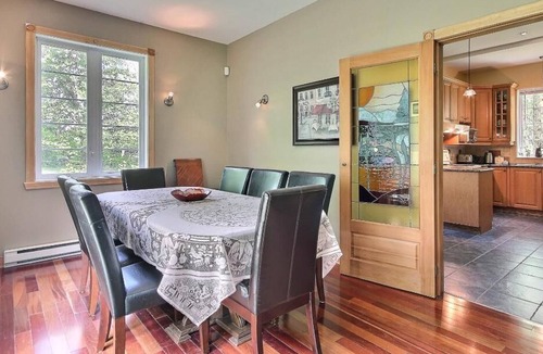 Gore Ski Chalet | Charming 4 bedrooms home with 2 fireplaces