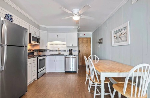 North Myrtle Beach Hotel | Charming Cherry Grove 2BR w/Relaxing Pool & Stunning ocean view