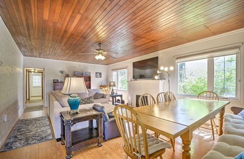 Town of Essex Cottage | Charming Cottage with a View of Lake Erie