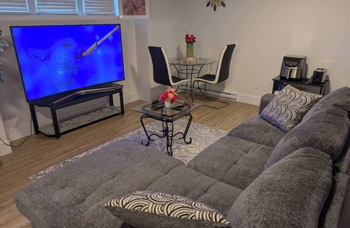 Moncton House | Charming Haven House