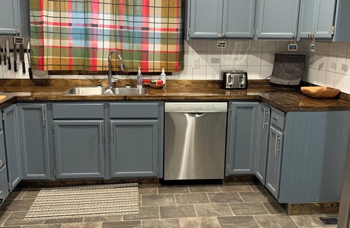 Coleman House | Charming Historic 3-Bed, 3-Bath home with wood burning FP & Beautiful Backyard