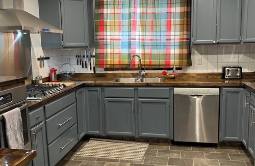 Coleman House | Charming Historic 3-Bed, 3-Bath home with wood burning FP & Beautiful Backyard