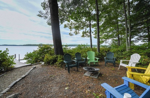 Raymond Cottage | Charming pet-friendly camp on peaceful Panther Pond!