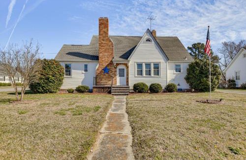 Smithfield House | Charming Smithfield House: Walk to Downtown!