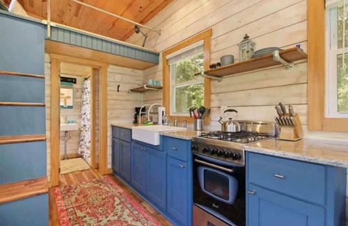 Todd House | Charming Tiny Home! Discounts-Pet friendly