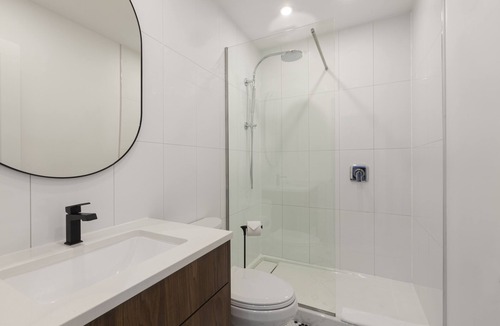 Downtown Montreal Hotel | Chateau Versailles