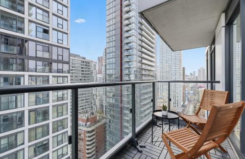 Garden District Apartment | Chic Downtown 3BR Retreat Private Patio