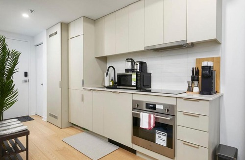 Quartier des Spectacles Apartment | Chic Hideaway - Downtown Hotspot