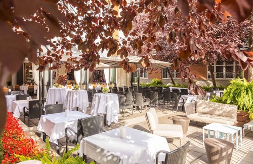 Old Montreal Hotel | Chic Old Montreal Suite with Kitchen & Historic Views Near Notre-Dame Basilica