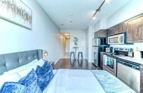 Fort York Apartment | CityLite Studio Stay in Toronto - DT