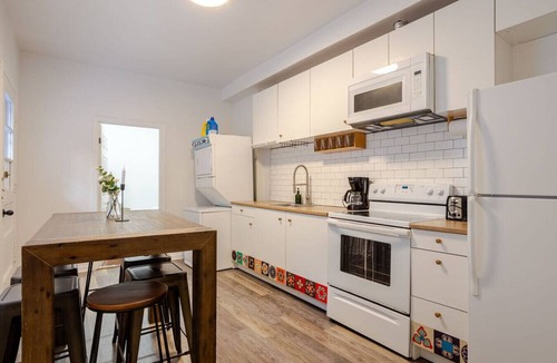 Plateau Mont Royal Apartment | Cityside 3BR – Downtown Living in Plateau