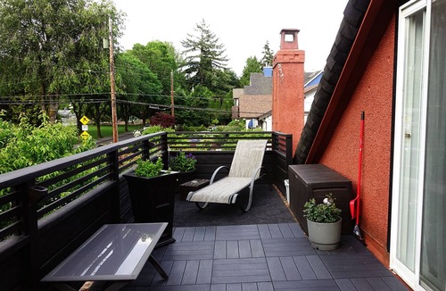 Kitsilano House | Classic Kitisilano two-room studio suite