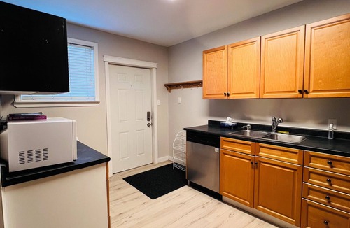 Medicine Hat House | Clean 2-bedroom house in Downtown with 1Gbps