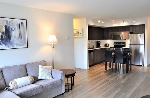 North Glenmore Condo | Clean and Cozy 3-Bedroom Condo Next to UBCO