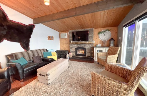 Saskatchewan Cabin | Clean, Cozy & Comfortable Lakefront Retreat