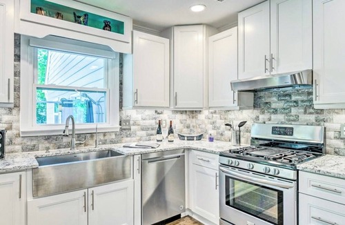 McAlpine House | CLT Oasis