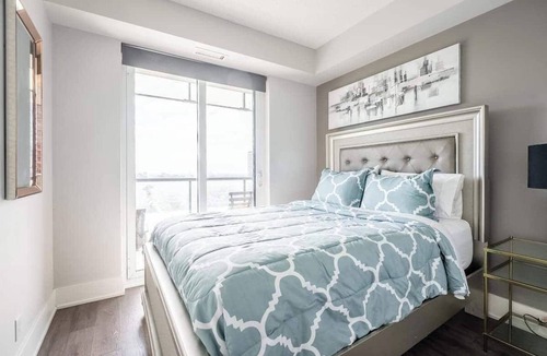 Fashion District Hotel | CN Tower 3BR Suite | Walk to Rogers & Waterfront