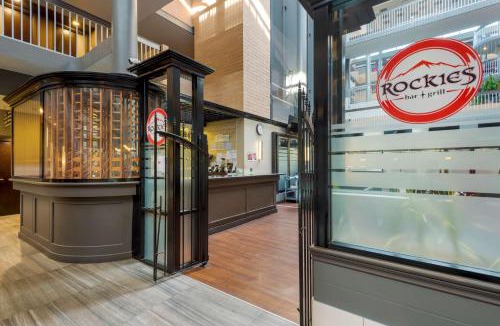 Banff Trail Hotel | Coast Calgary University Area Hotel by APA