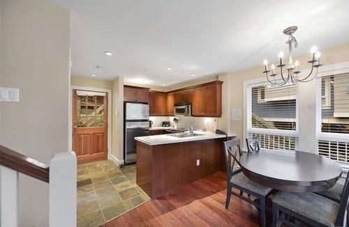 Pender Island Cottage | COB 31-Stunning Marina View Cottage on Pender Island