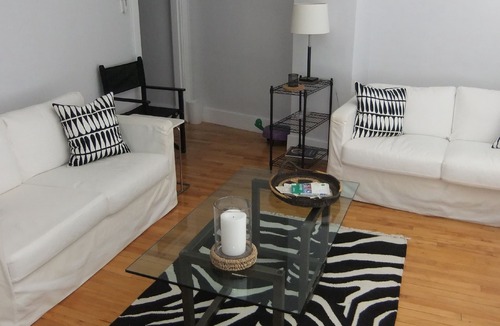 Annapolis Royal Apartment | Come Stay in Historic Downtown Annapolis Royal!