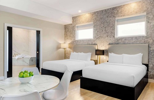 Halifax Hotel | Comfort Hotel Bayer's Lake