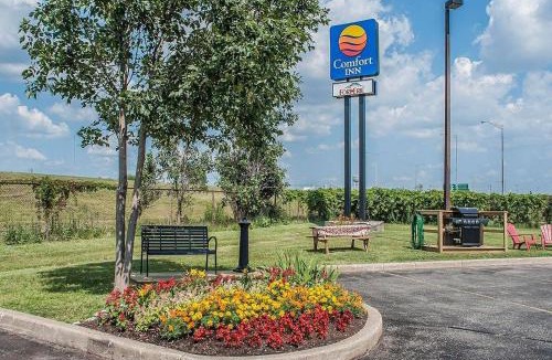 Fort Erie Hotel | Comfort Inn