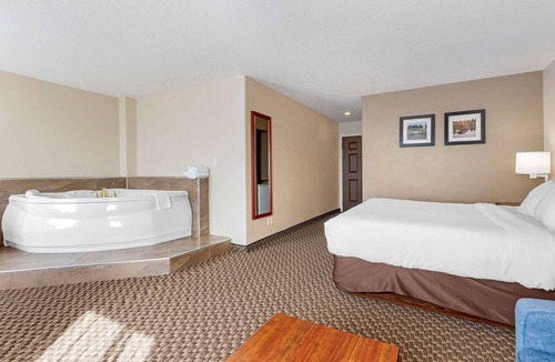 South Lethbridge Hotel | Comfort Inn Lethbridge