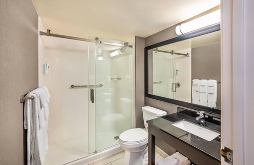 Moncton Hotel | Comfort Inn Moncton East
