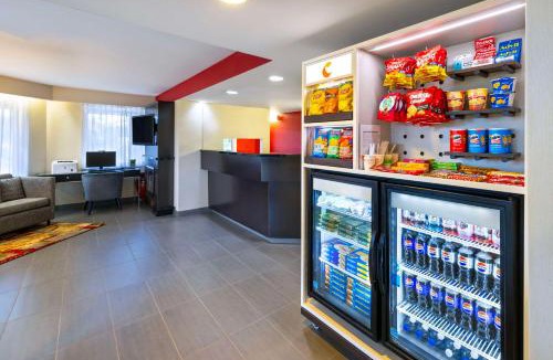 Moncton Hotel | Comfort Inn Moncton Magnetic Hill