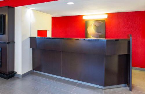 Moncton Hotel | Comfort Inn Moncton Magnetic Hill