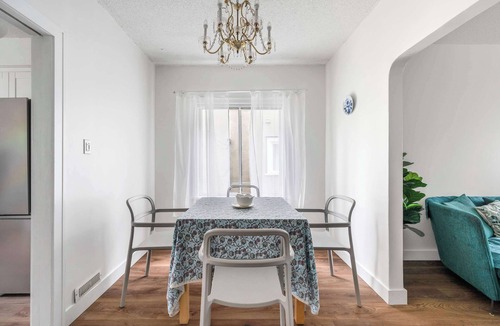 West Side House | Comfortable 5B2B Family Home in Vancouver