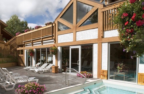 Banff House | Comfortable Suite at the Base of Tunnel Mountain
