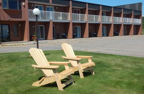 Les Escoumins Hotel | Complexe Hotelier Escoumins