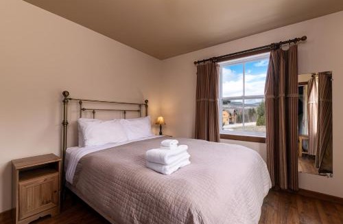Petite-Riviere-Saint-Francois Apartment | Condo 120H, Riverfront Views, Terrace & BBQ