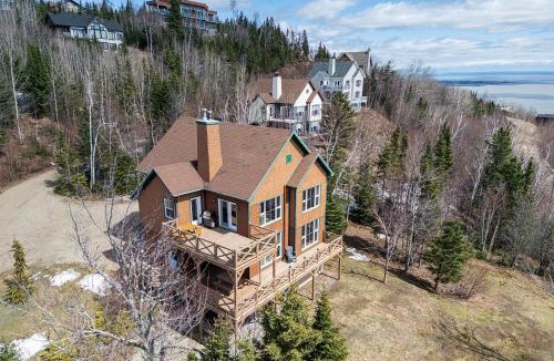 Petite-Riviere-Saint-Francois Apartment | Condo 120H, Riverfront Views, Terrace & BBQ